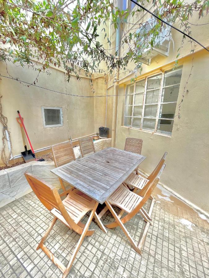 Camag Apartment - Very Close To Airport Birżebbuġa Kültér fotó